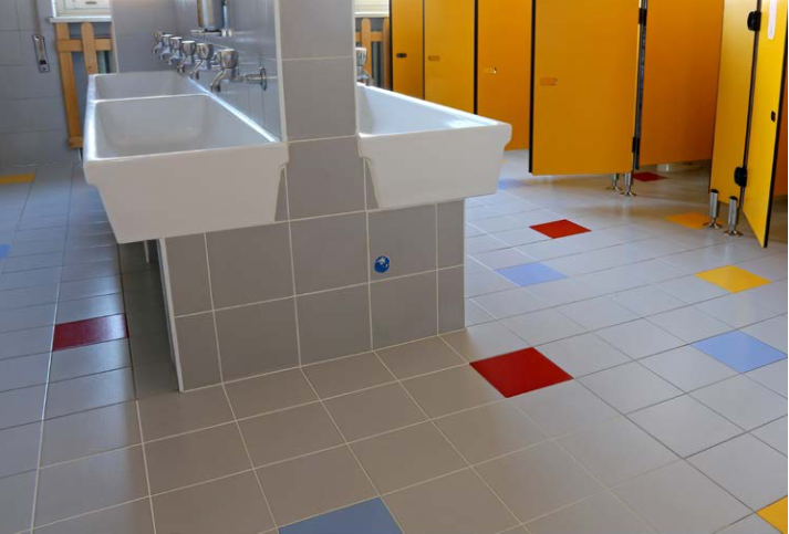 Des sanitaires traités avec le PU transparent de Dr. Schutz